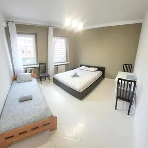 https://rynek-12.poznan-hotels.com